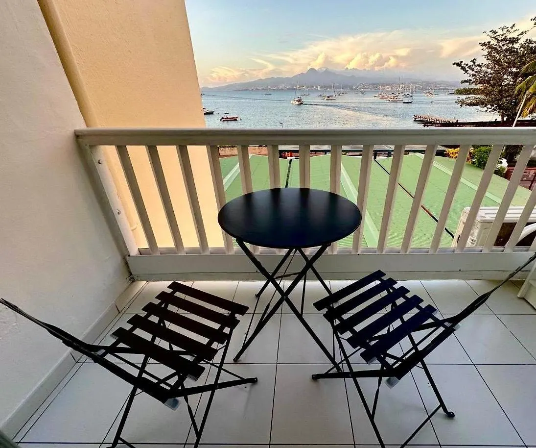 Les Trois Ilets Studio Face A La Mer Avec Balcon contacts